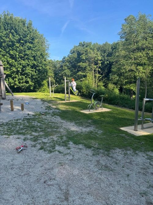 Bilder vom Karatetraining am Feng Shui Park in Lalling
