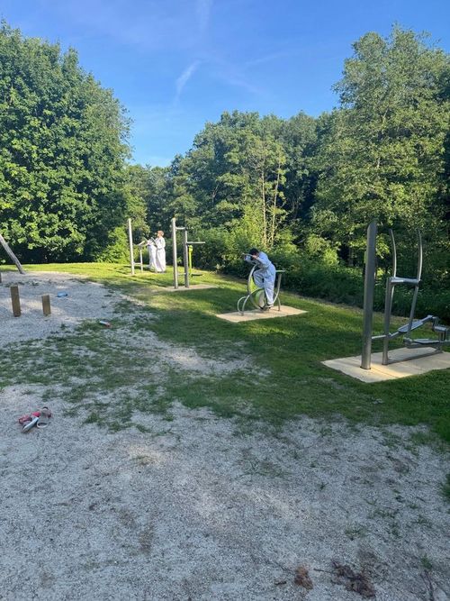Bilder vom Karatetraining am Feng Shui Park in Lalling