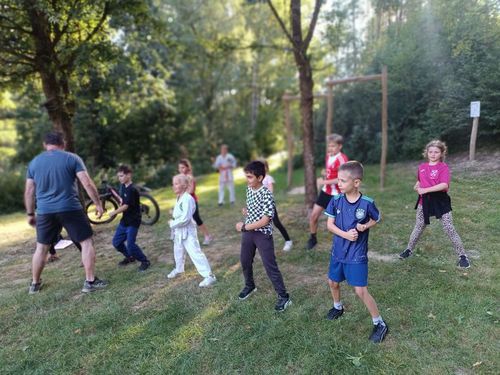 Bilder vom Karatetraining am Feng Shui Park in Lalling