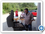 ... und �ber Stock und Stein nach Datting, Kapfing, Gerholling zum Ziel nach Ranzing. Robert wartete bereits mit W�stl vom Grill