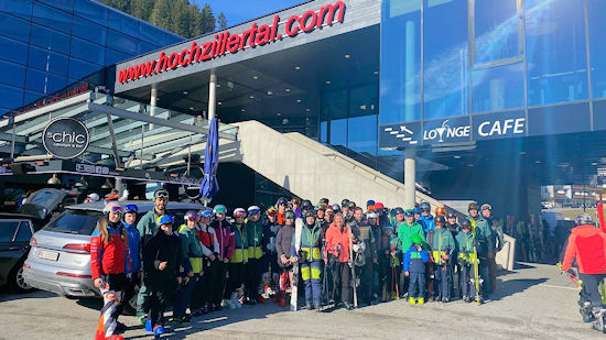 Skifahrt ins Hochzillertal - Gruppenfoto